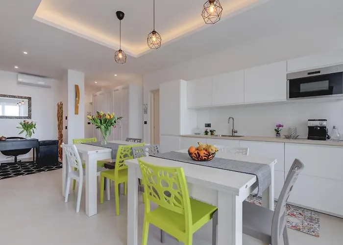 Rocamatura - Adults Only